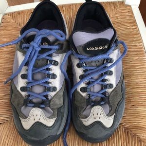 Women’s Hiking Shoes